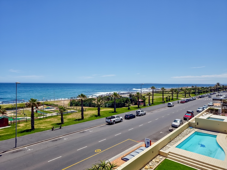 To Let 4 Bedroom Property for Rent in Mouille Point Western Cape